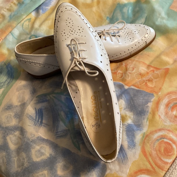 Vintage Off-White Flats - size 8.5N - Picture 3 of 5